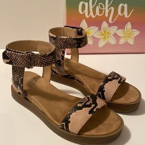 Alfani Step 'N Flex Cherryll Sliver Flatform Wedge Sandals | Size 5